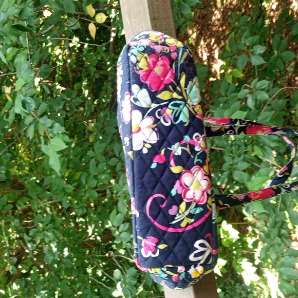 Vera Bradley Handbag - Picture 7 of 8